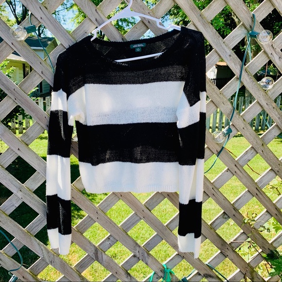 Black & White Striped Sweater - Picture 3 of 5